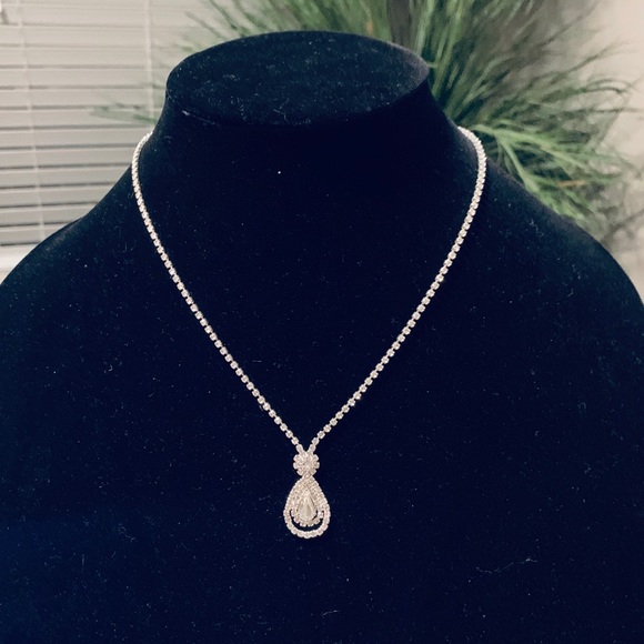 Other - Gorgeous DIAMOND Earnings and necklace.